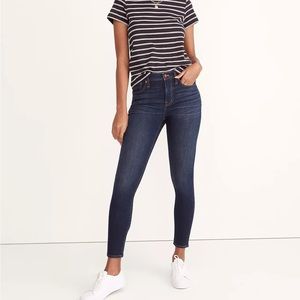 NWOT Madewell 9” High Rise Skinny Jeans Dark Wash